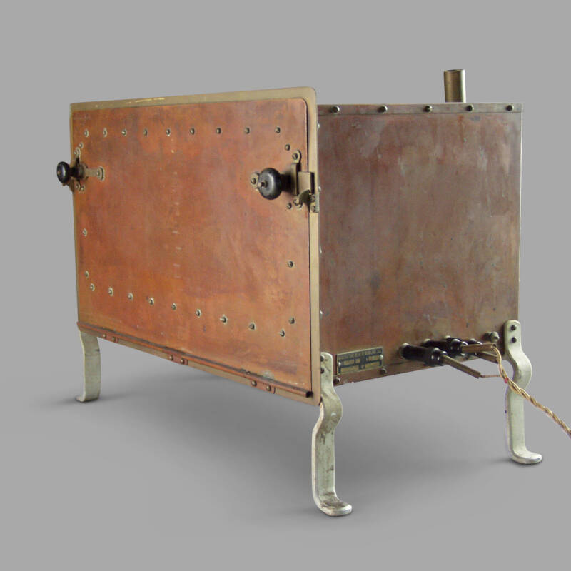 XIXth C. Copper Medical Sterilizer - Image 4